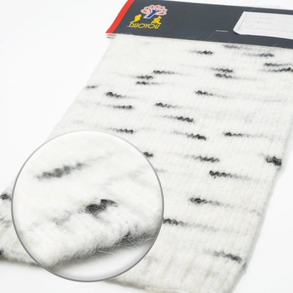 White with Black Flecks Air Spary Yarn | YN2024050 - Image 2