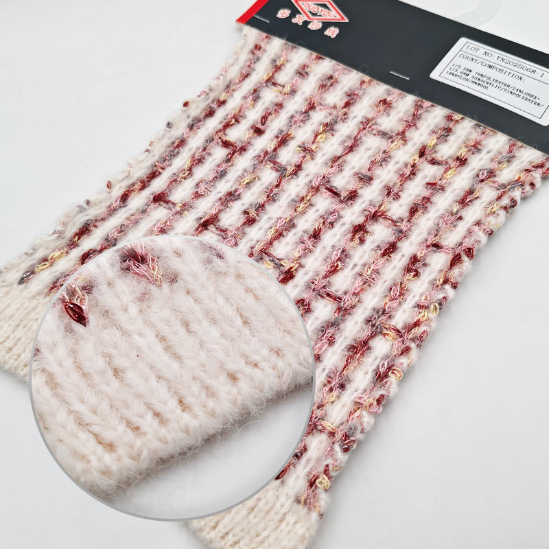 YN2025068-1 Tube Yarn + Air Spray Yarn 1／3.6NM 55rylic21%Polyester16%Nylon8%Wool + 13